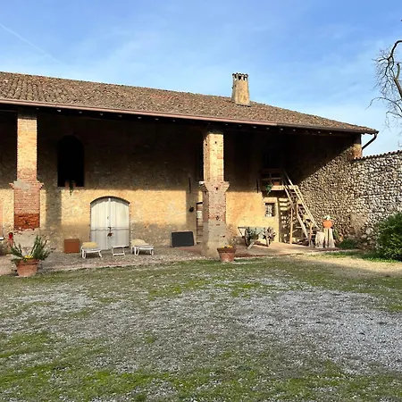 Bed & Breakfast Antico Cascinale Lombardo